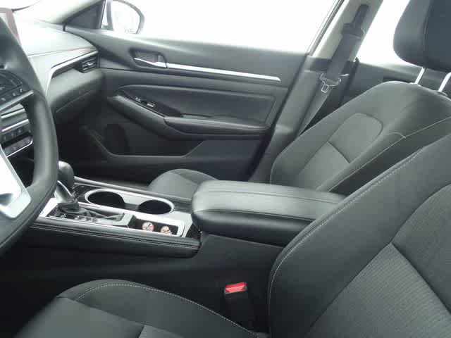 Used 2023 Nissan Altima 2.5 SV FWD image 7
