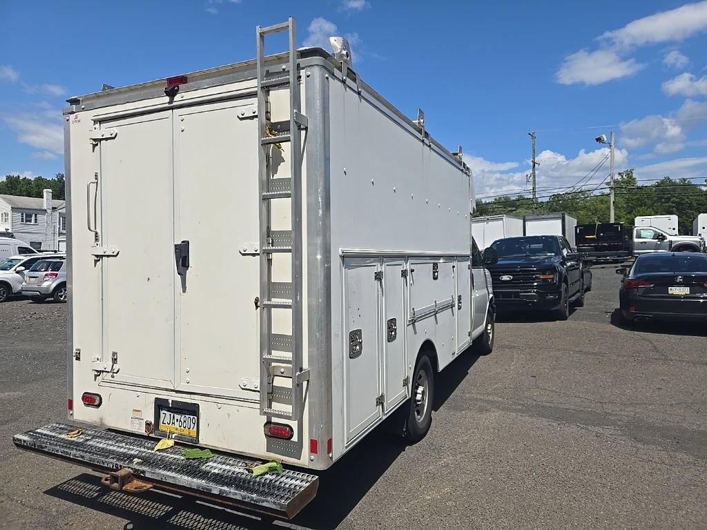 Used 2019 GMC Savana 3500 w/ Power Convenience Package RWD image 9