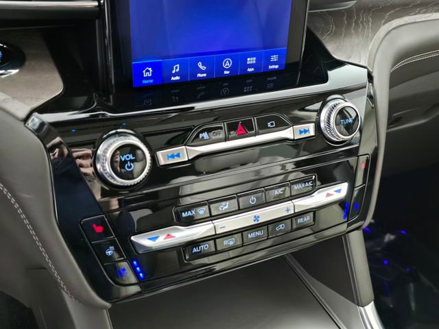 Certified 2023 Ford Explorer Platinum w/ Technology Package AWD/4WD image 33