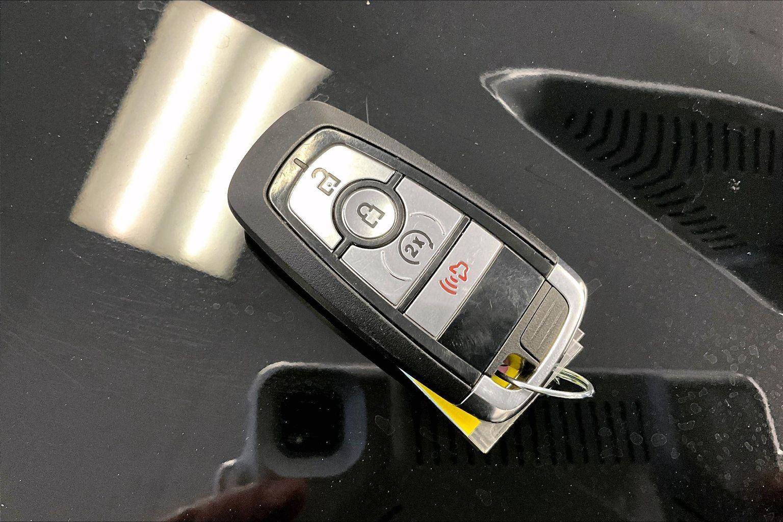 Certified 2025 Ford Bronco Sport Outer Banks w/ Outer Banks Tech Package+ image 9