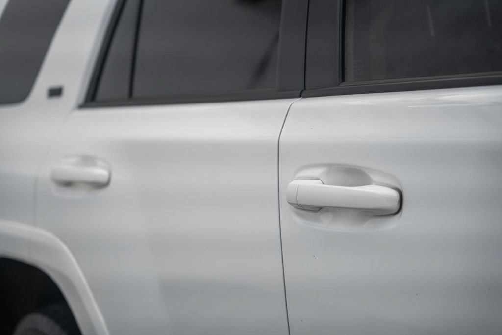 Used 2023 Toyota 4Runner SR5 Premium w/ Moonroof Package RWD image 16