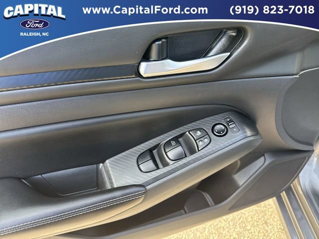 Used 2024 Nissan Altima 2.5 SV image 20