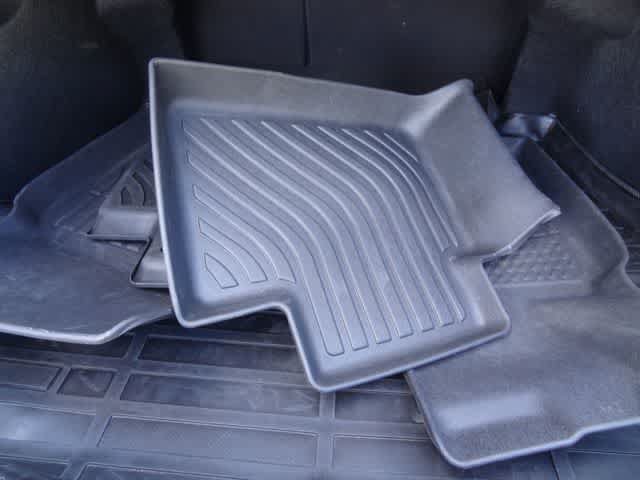 Used 2025 Toyota Camry LE FWD image 8