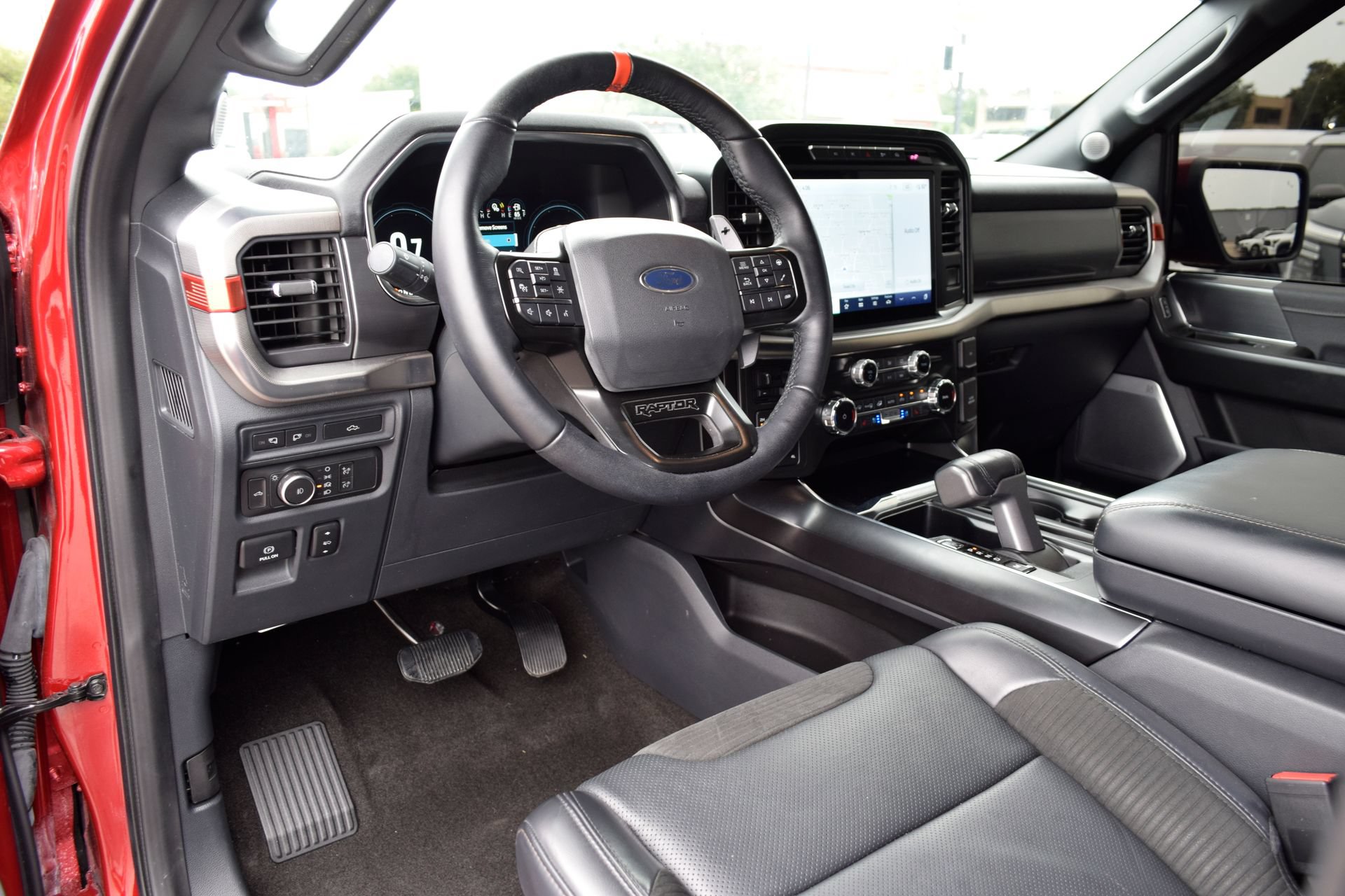 Certified 2022 Ford F150 Raptor w/ Equipment Group 801A High AWD/4WD image 15