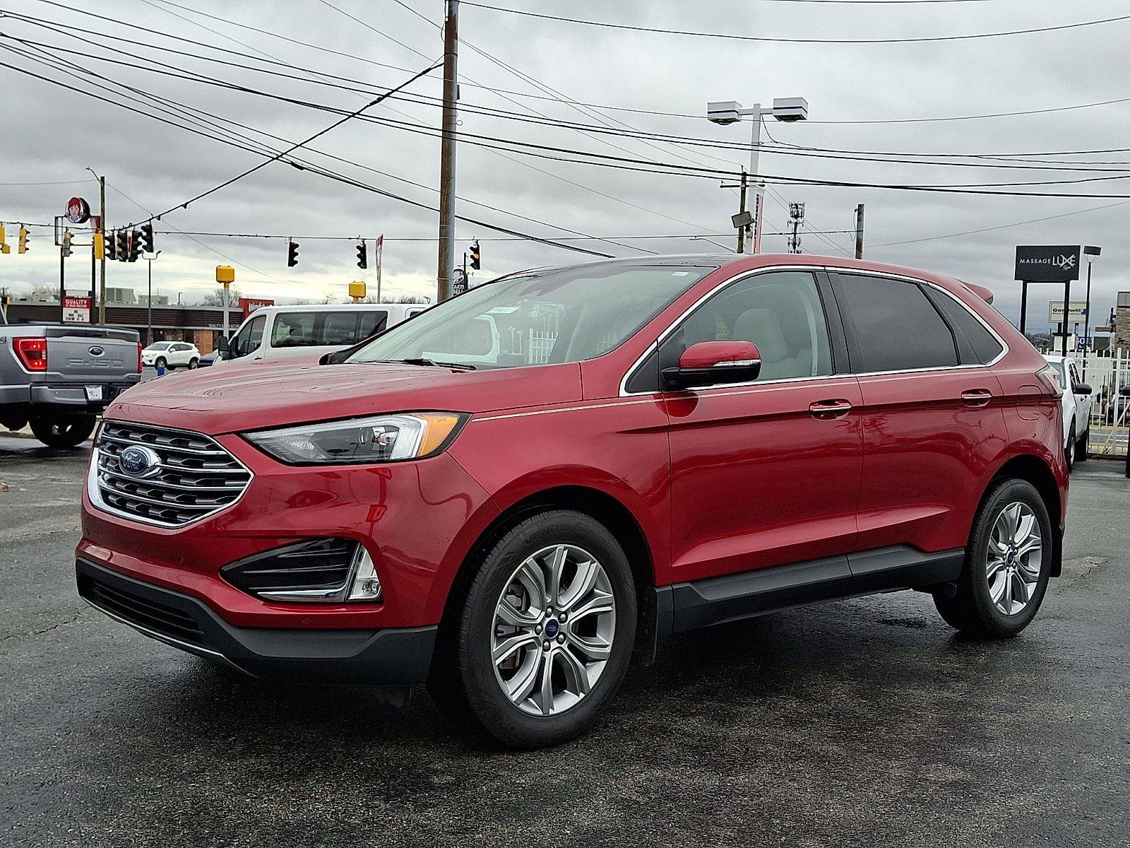 Certified 2022 Ford Edge Titanium image 3