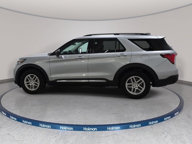Certified 2025 Ford Explorer Active AWD/4WD image 9