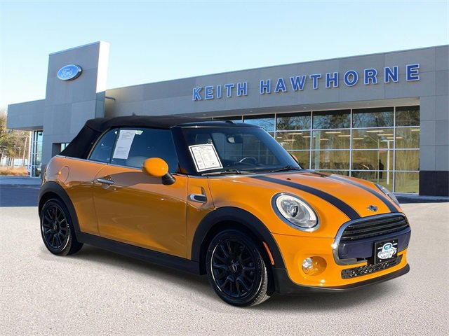 Used 2017 MINI Cooper Base image 1