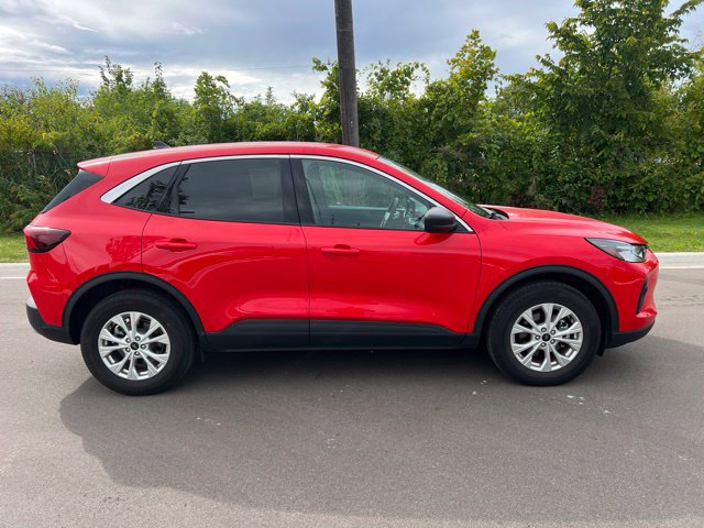 Certified 2024 Ford Escape Active AWD/4WD image 3