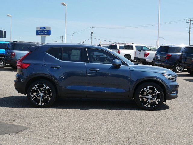 Used 2019 Volvo XC40 T5 Inscription AWD/4WD image 2