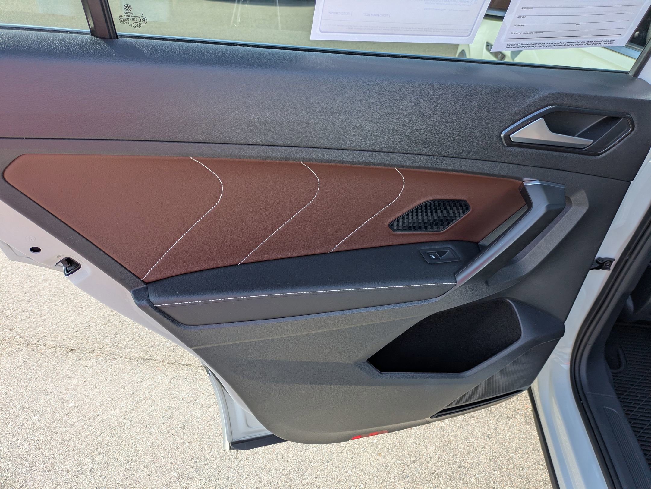 Used 2022 Volkswagen Tiguan SEL R-Line image 30