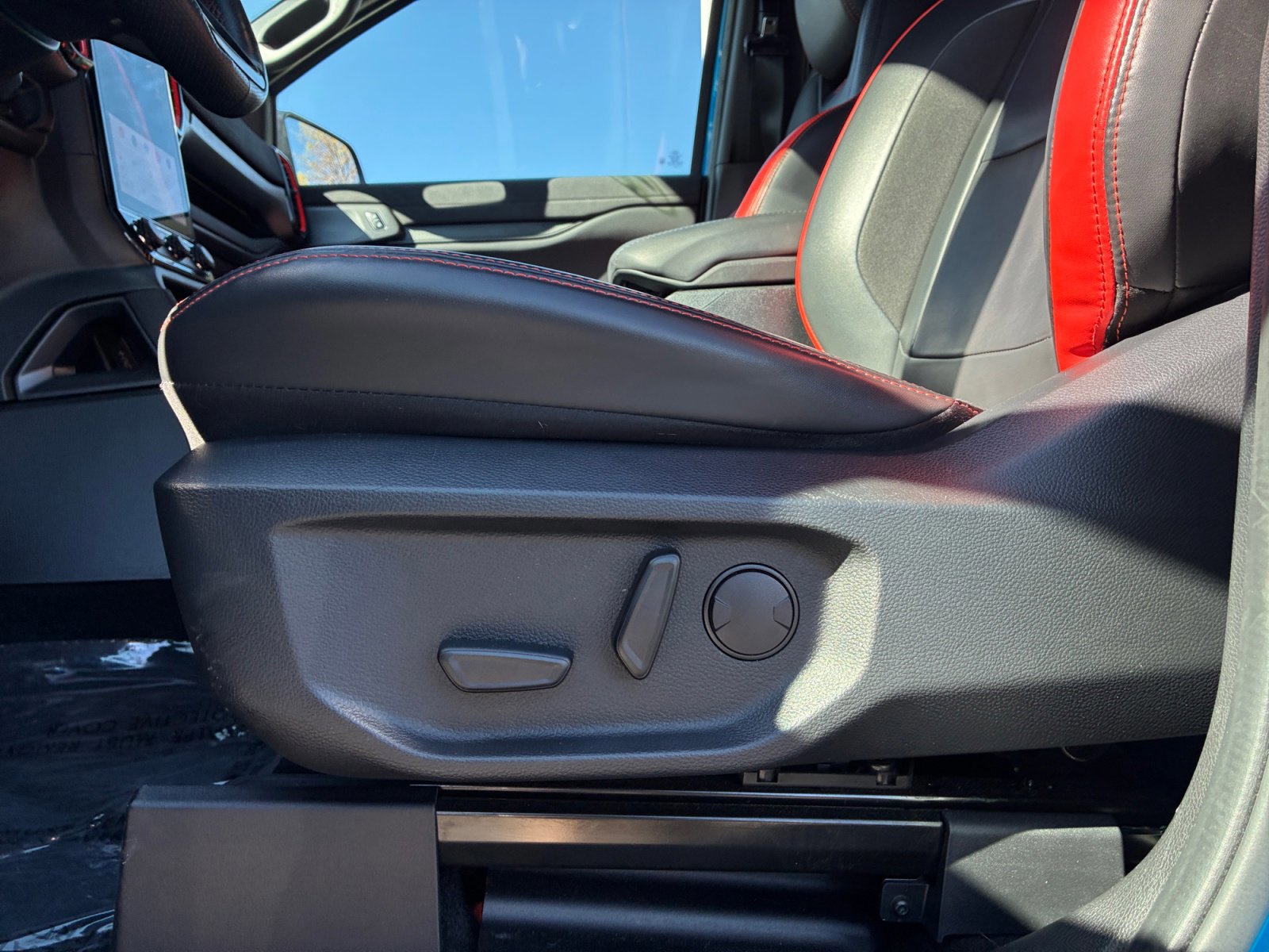 Certified 2025 Ford Ranger Raptor AWD/4WD image 13