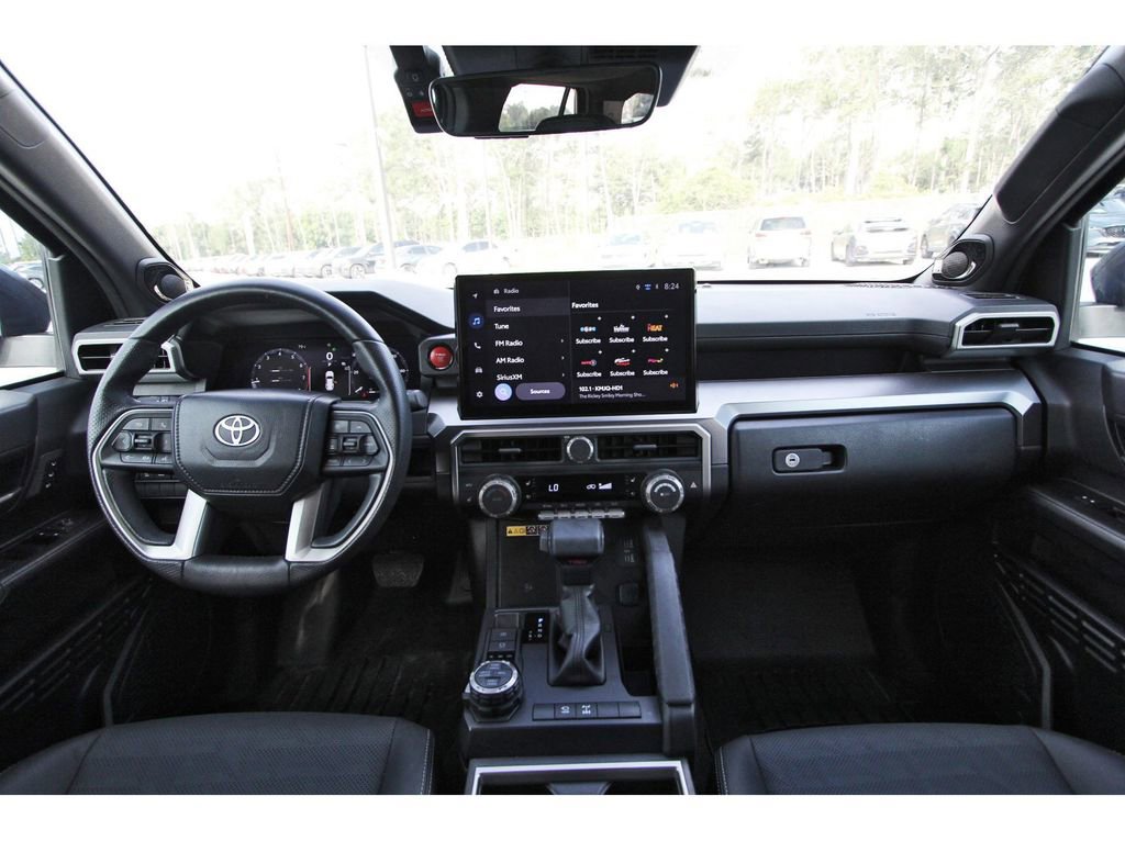 Used 2025 Toyota 4Runner TRD Off-Road Premium AWD/4WD image 13