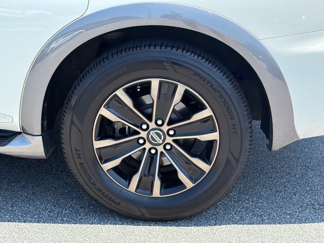 Used 2017 Nissan Armada Platinum w/ Captain Seat Package AWD/4WD image 22