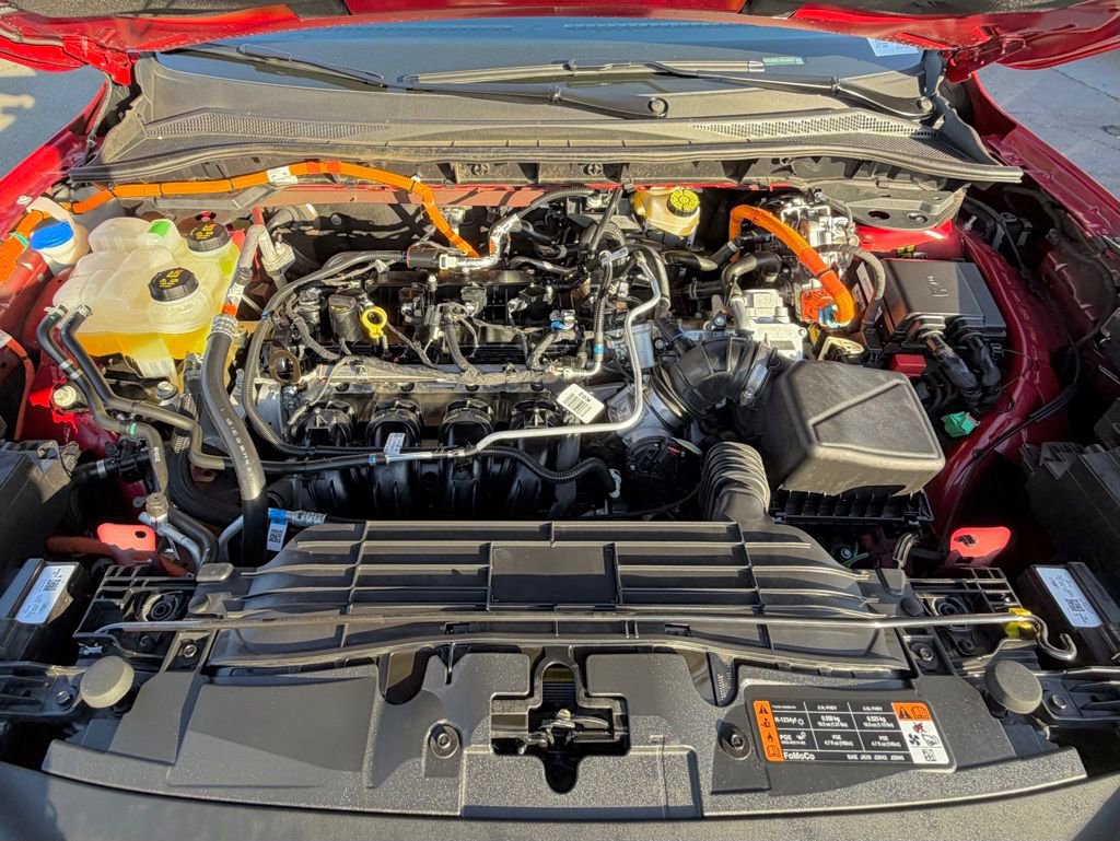 Certified 2025 Ford Escape ST-Line w/ Equipment Group 301A image 31