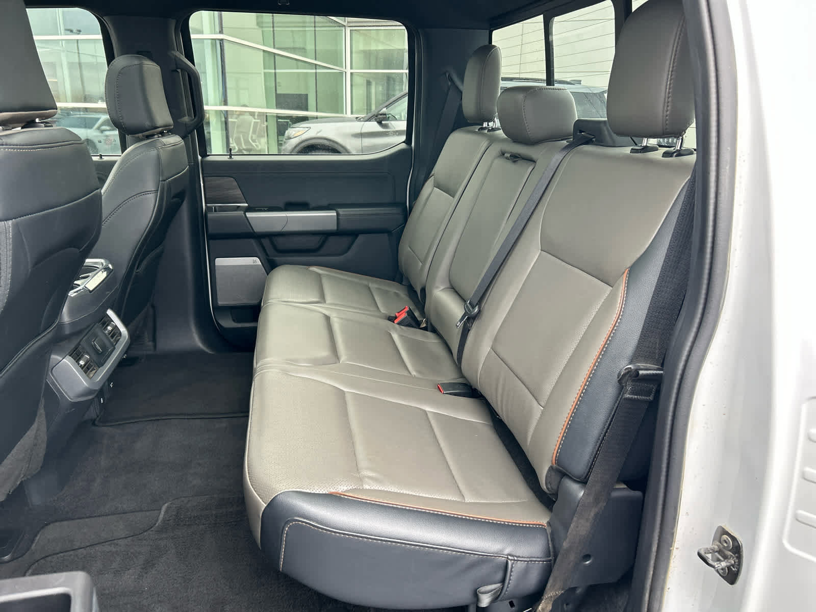 Certified 2025 Ford F150 Lariat w/ FX4 Off-Road Package image 24