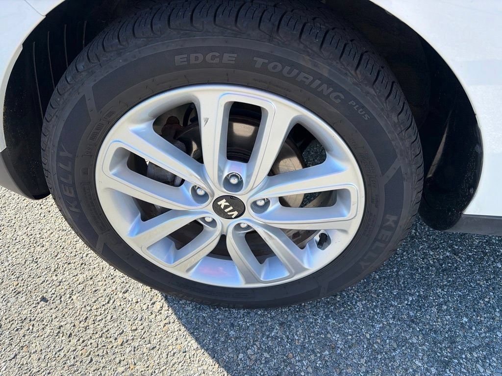 Used 2019 Kia Soul + FWD image 20