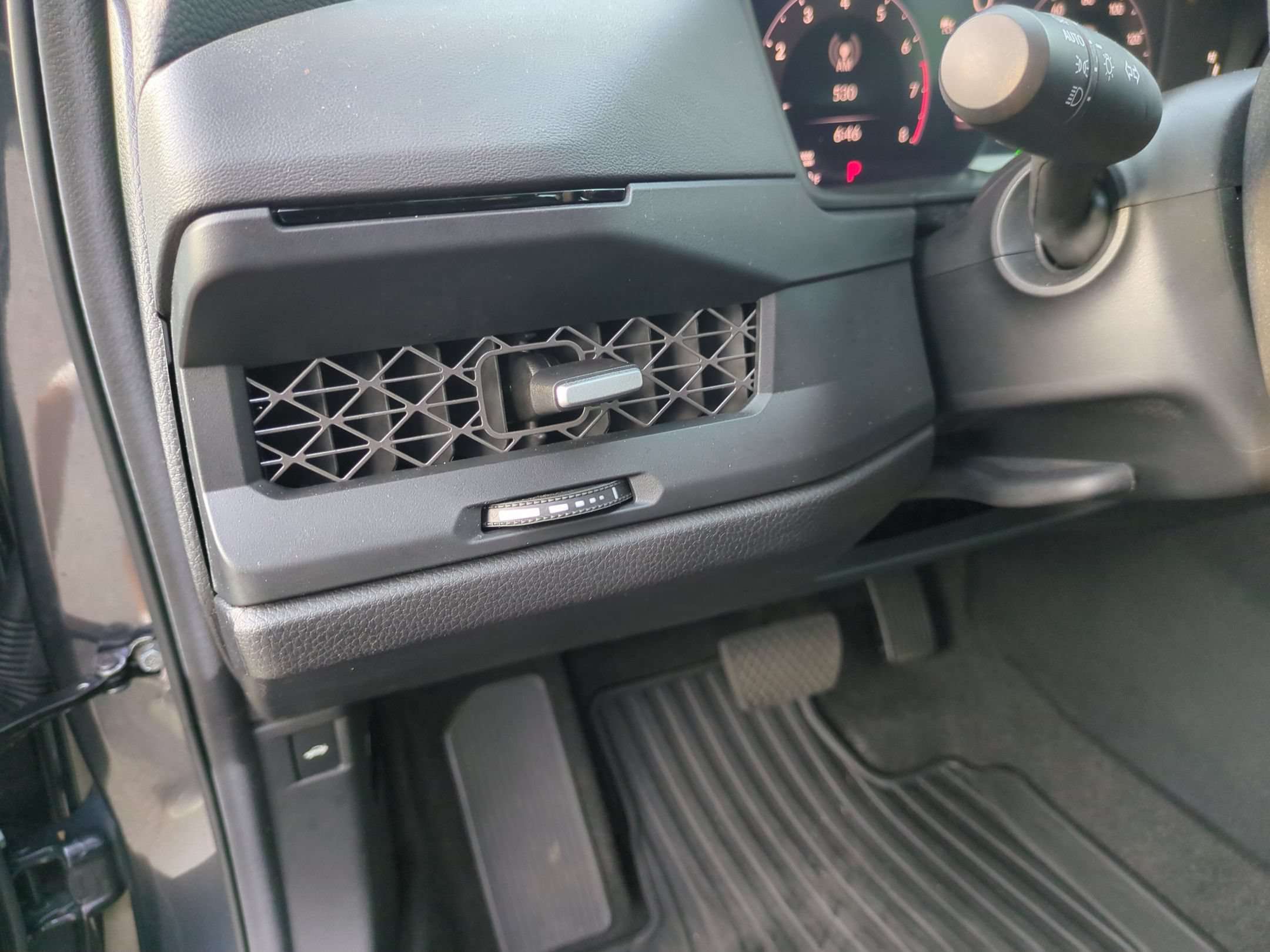 Used 2025 Honda Accord SE image 18