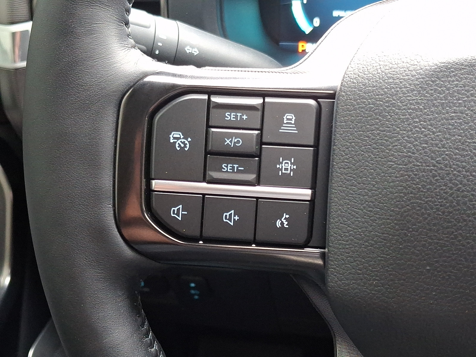 Certified 2024 Ford F150 Platinum w/ Equipment Group 702A High AWD/4WD image 21