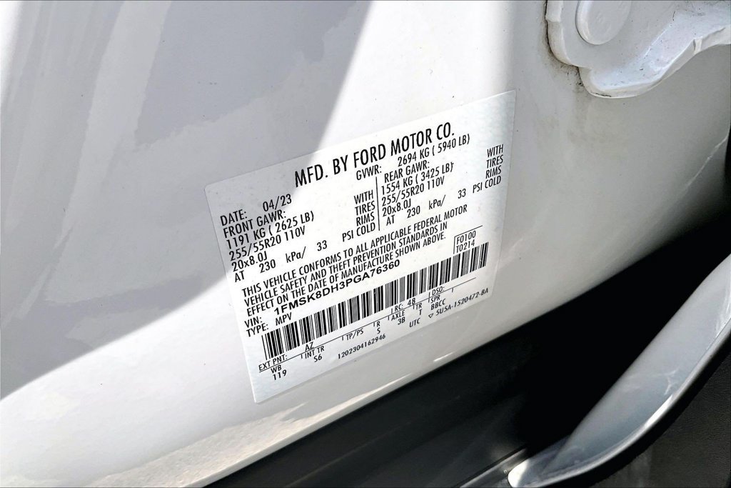 Certified 2023 Ford Explorer XLT w/ Equipment Group 202A AWD/4WD image 33
