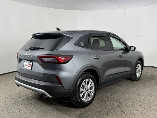 Certified 2025 Ford Escape Active w/ Cold Weather Package FWD image 9