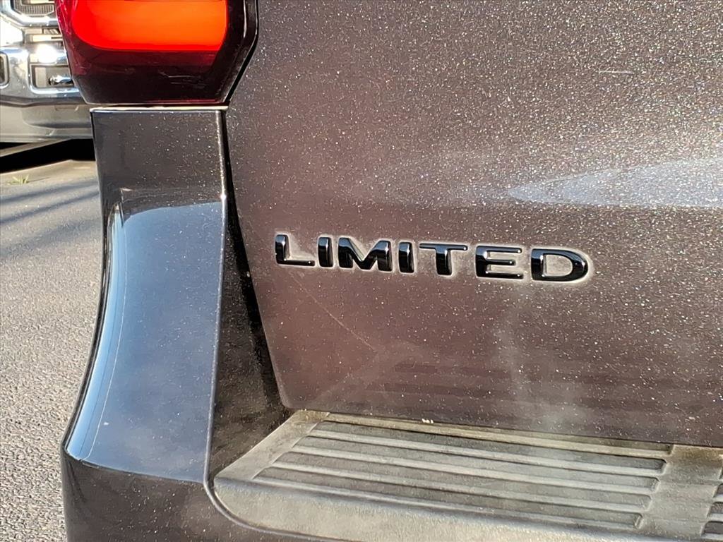 Certified 2022 Ford Expedition Limited image 9