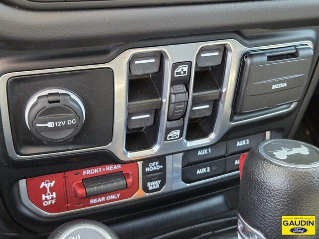 Used 2024 Jeep Wrangler Unlimited Rubicon 4xe AWD/4WD image 24
