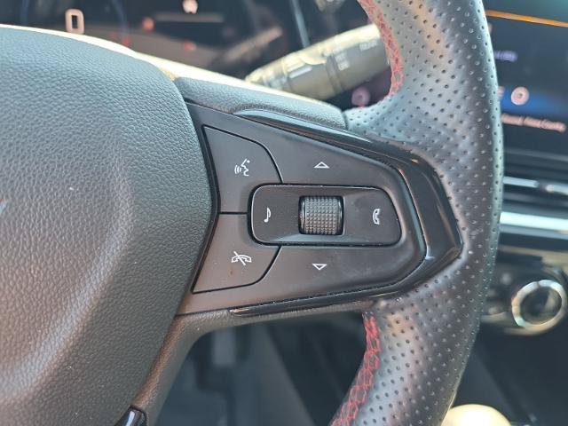 Used 2024 Chevrolet Trax RS FWD image 14