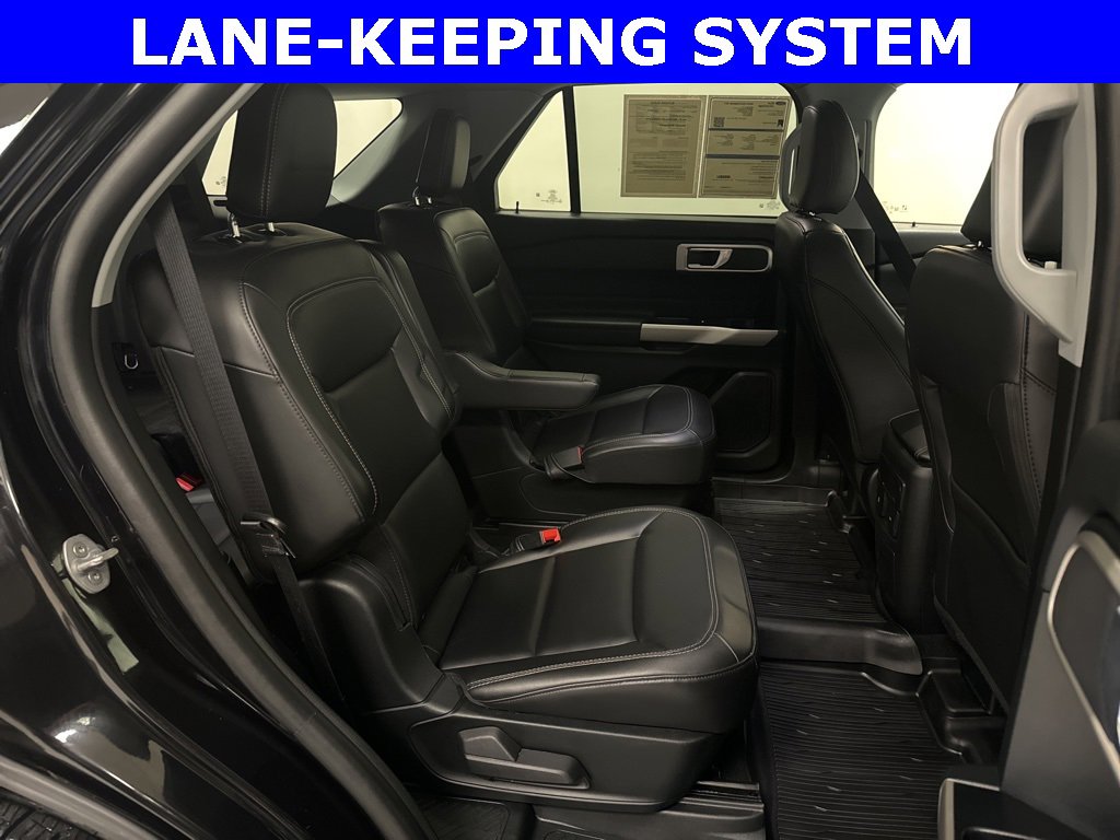 Certified 2023 Ford Explorer XLT w/ Equipment Group 202A image 7
