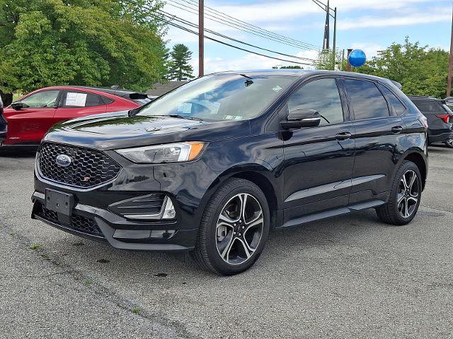 Certified 2022 Ford Edge ST w/ Cargo Accessory Package AWD/4WD image 3
