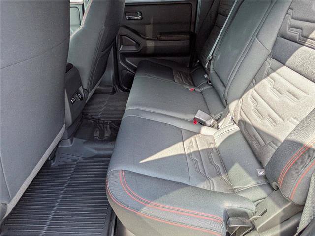 Used 2025 Nissan Frontier PRO-4X w/ Pro Convenience Package AWD/4WD image 17
