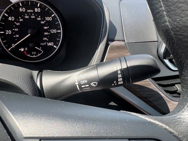 Used 2025 Nissan Altima 2.5 SV FWD image 19