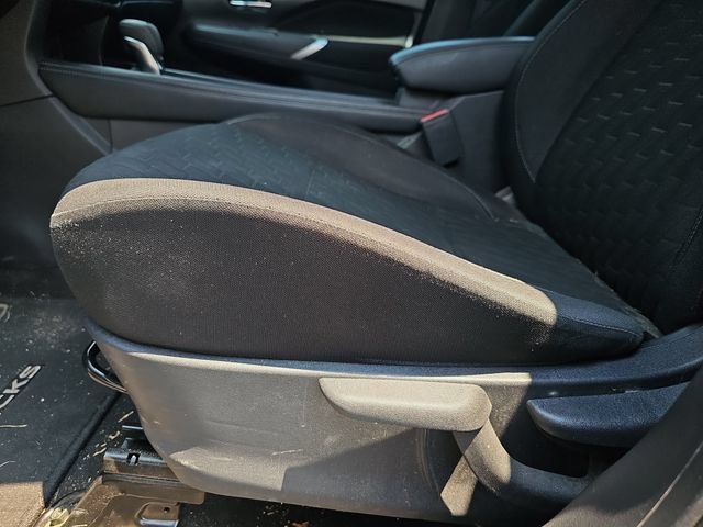 Used 2022 Nissan Kicks SV FWD image 13