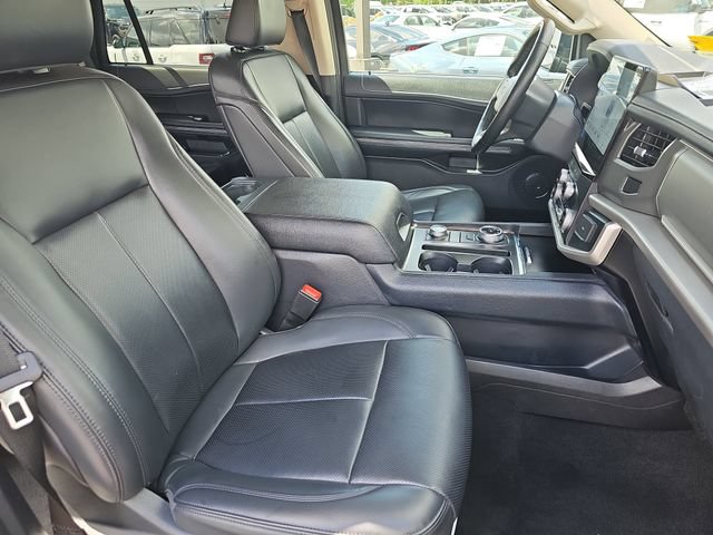 Certified 2024 Ford Expedition XLT AWD/4WD image 12