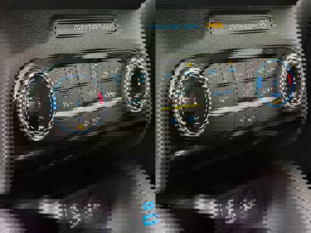 Certified 2022 Ford Escape SE w/ Convenience Package image 21