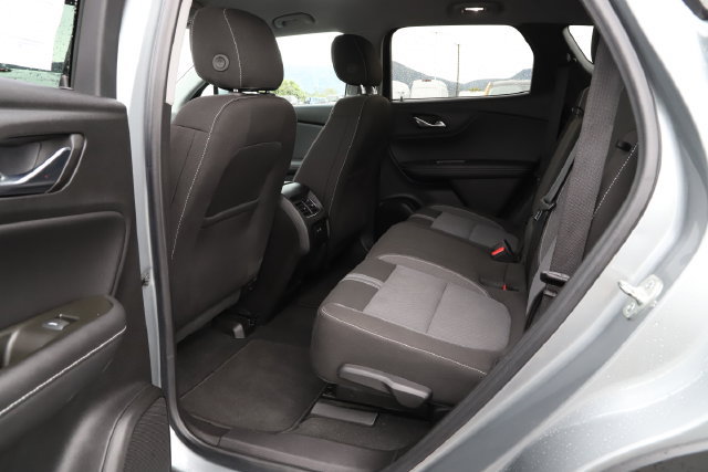 Used 2025 Chevrolet Blazer LT AWD/4WD image 16