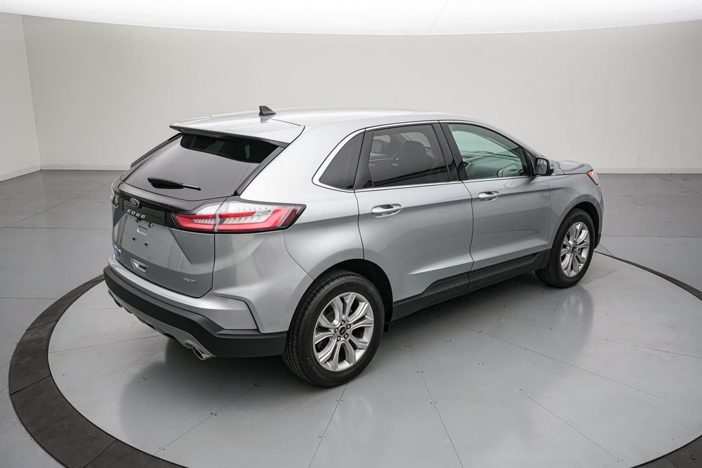 Certified 2024 Ford Edge Titanium AWD/4WD image 4