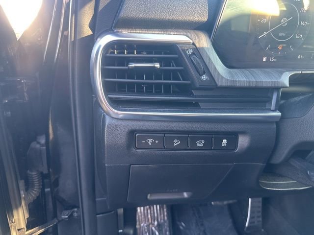 Used 2024 Kia Telluride SX Prestige w/ Towing Package AWD/4WD image 18