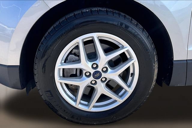 Certified 2022 Ford Edge SEL w/ Convenience Package AWD/4WD image 6