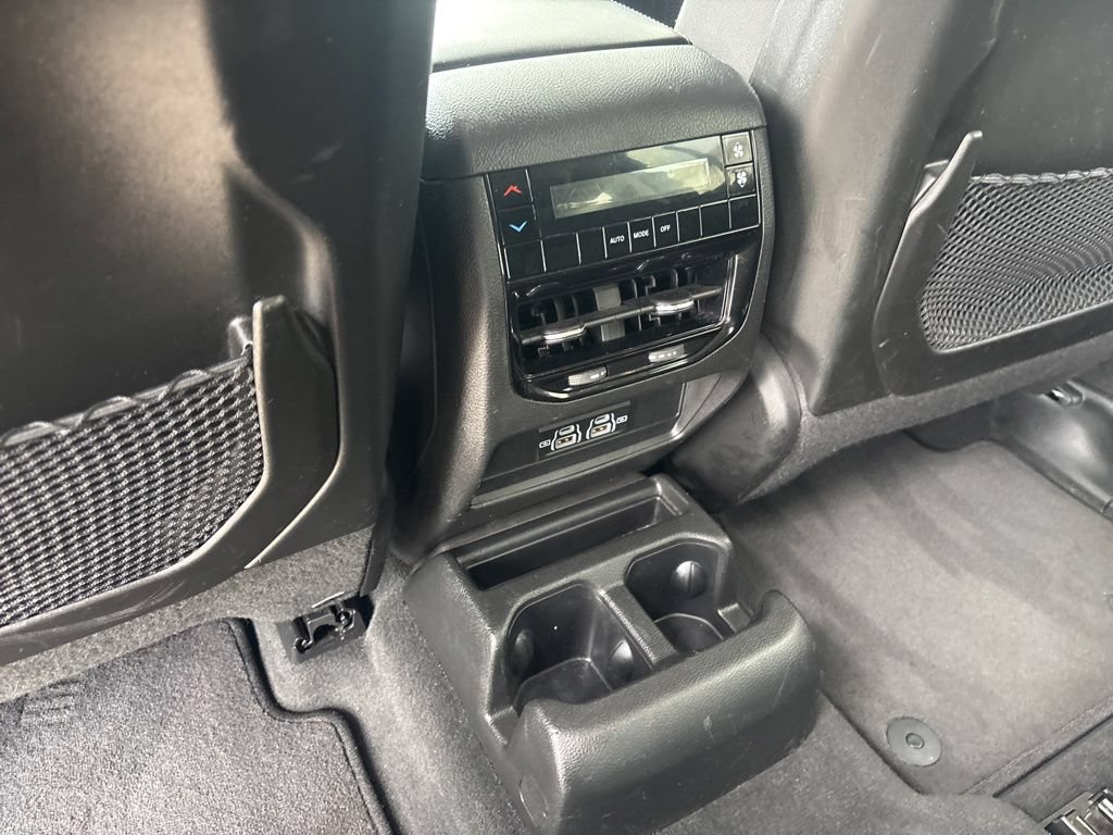 Used 2023 Jeep Grand Cherokee L Laredo AWD/4WD image 28