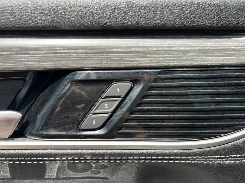 Used 2023 Jeep Wagoneer Series II w/ Premium Group I RWD image 28
