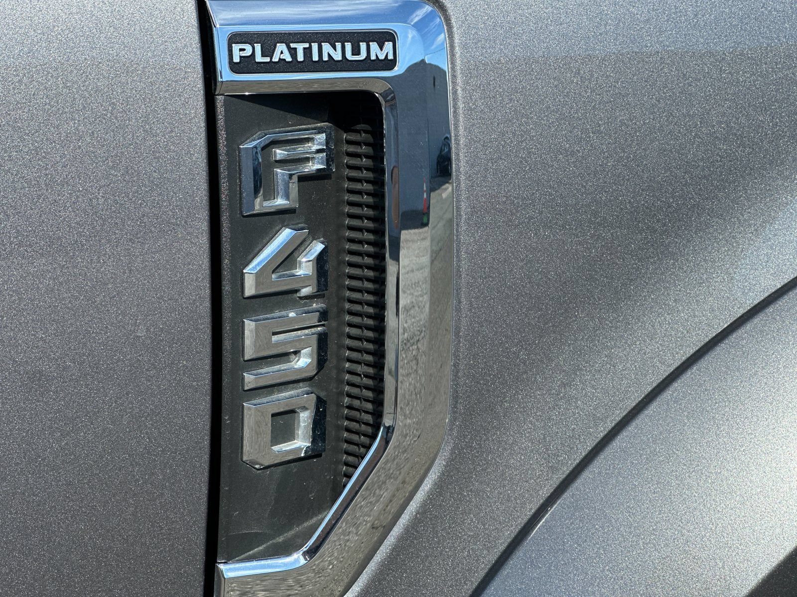 Certified 2022 Ford F450 Platinum w/ FX4 Off-Road Package AWD/4WD image 37