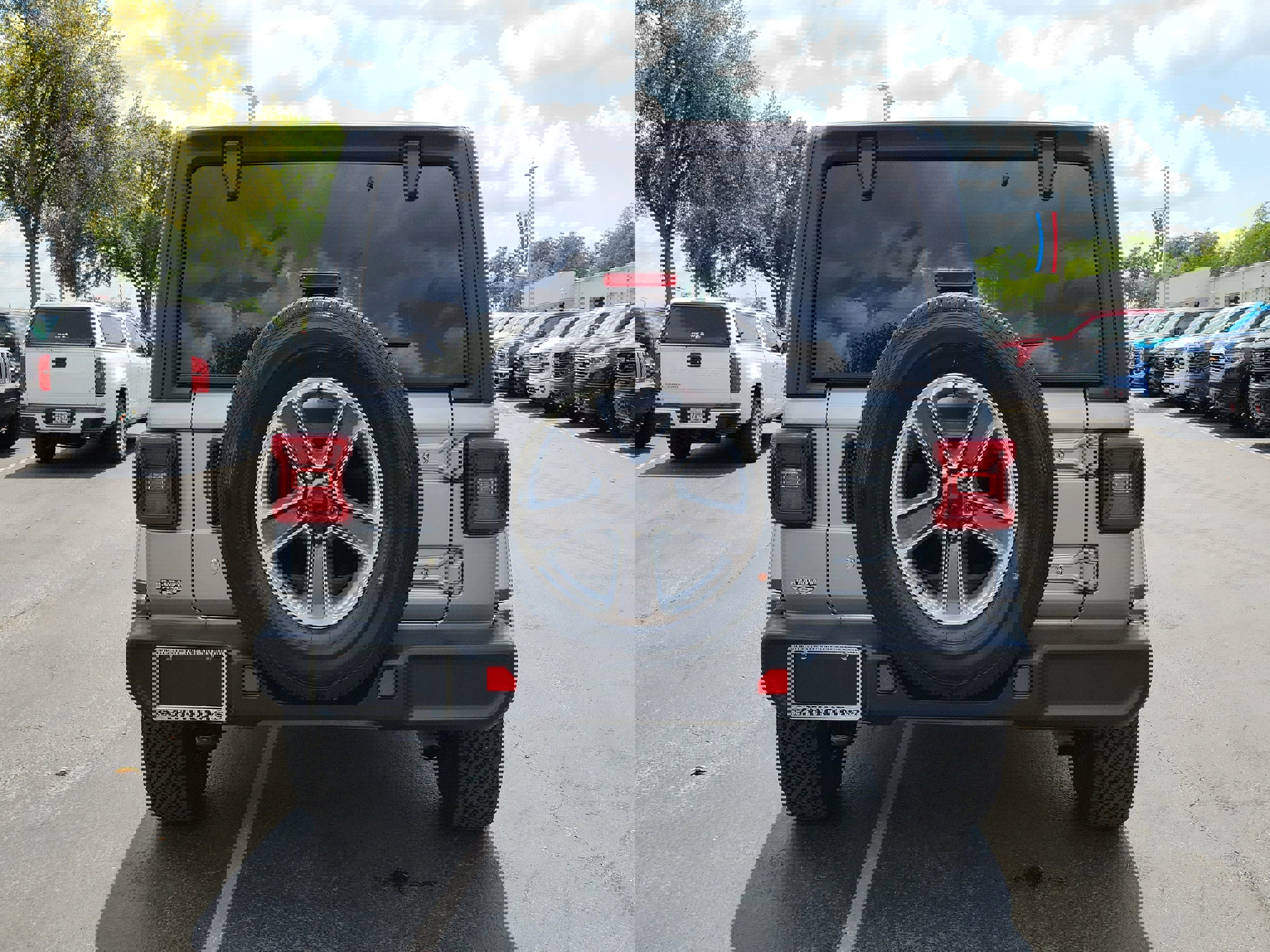 Used 2018 Jeep Wrangler Unlimited Sahara image 2