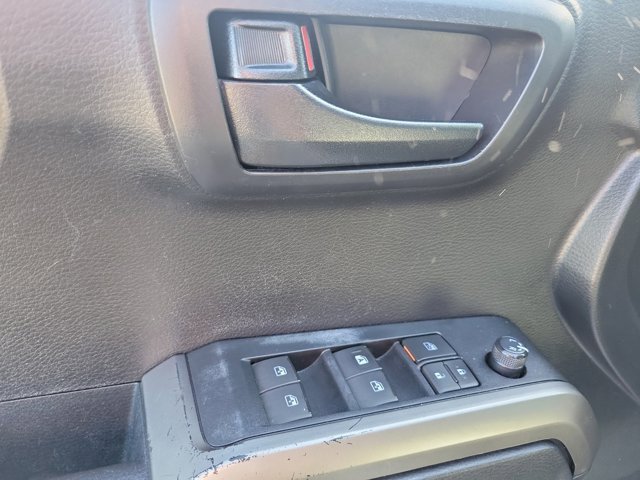 Used 2019 Toyota Tacoma Limited image 23