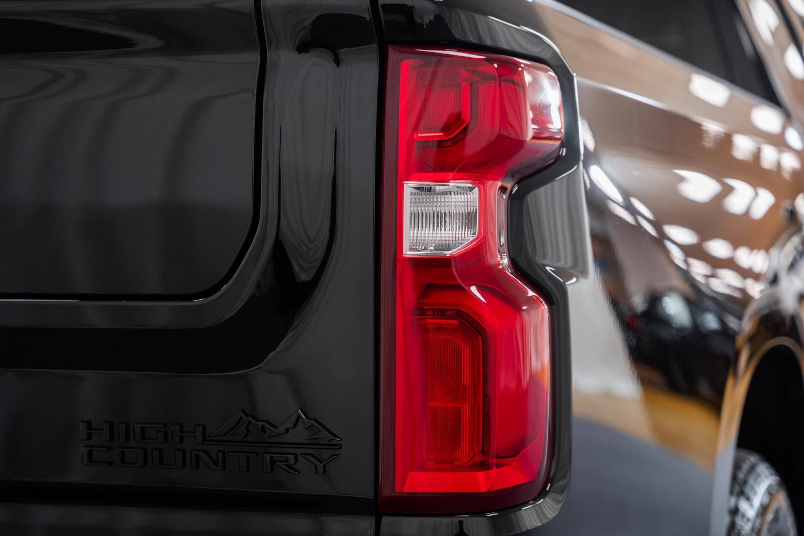 Used 2026 Chevrolet Silverado 1500 High Country w/ Midnight Edition image 9