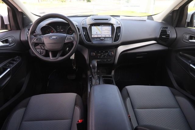 Certified 2018 Ford Escape SE w/ SE Sync 3 Package AWD/4WD image 19