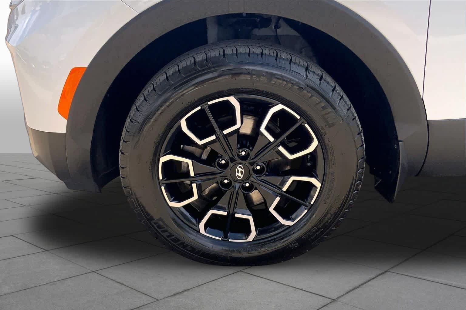 Used 2022 Hyundai Santa Cruz SEL Premium AWD/4WD image 10