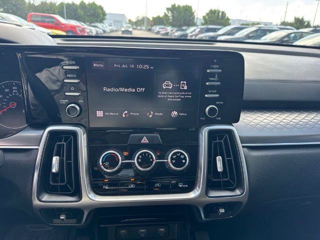 Used 2023 Kia Sorento LX FWD image 12