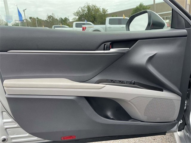 Used 2024 Toyota Camry LE image 16