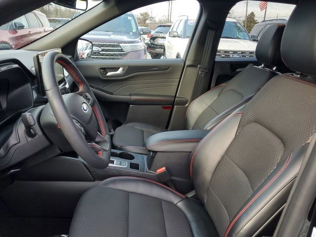 Certified 2023 Ford Escape ST-Line Select w/ Tech Pack #2 image 11
