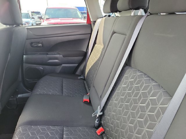 Used 2023 Mitsubishi Outlander Sport AWD image 15